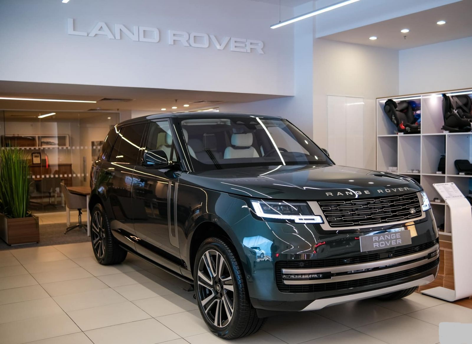 Gi Xe T Land Rover Th Ng Dao Ng T T Ng